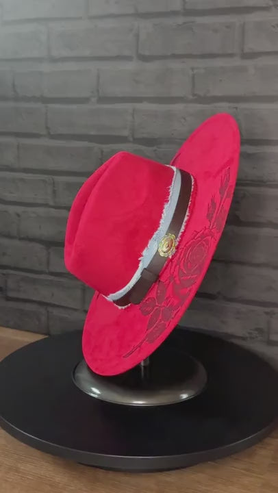 Crimson Roses turntable video